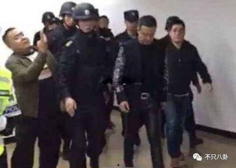 泰来监狱杨坤照片,杨坤照片背后的故事