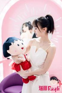 瑞丽网红模特,时尚界的璀璨新星