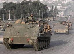 军同照片,定格瞬间，展现英勇军人形象