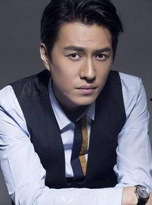 男演员曲京远照片,光影交错，魅力四溢的银幕绅士